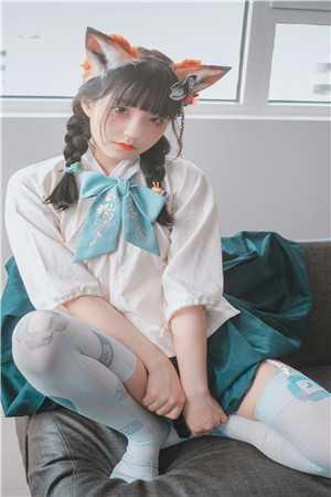 先婚后爱：穿成军官的掌上娇