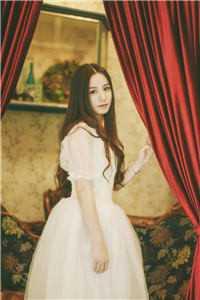 畅销书目穿越后,我苟成了王爷的心尖宠