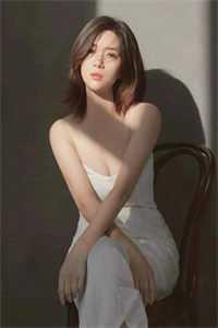 热门小说被暴君读心后,他以爱为名囚我终生